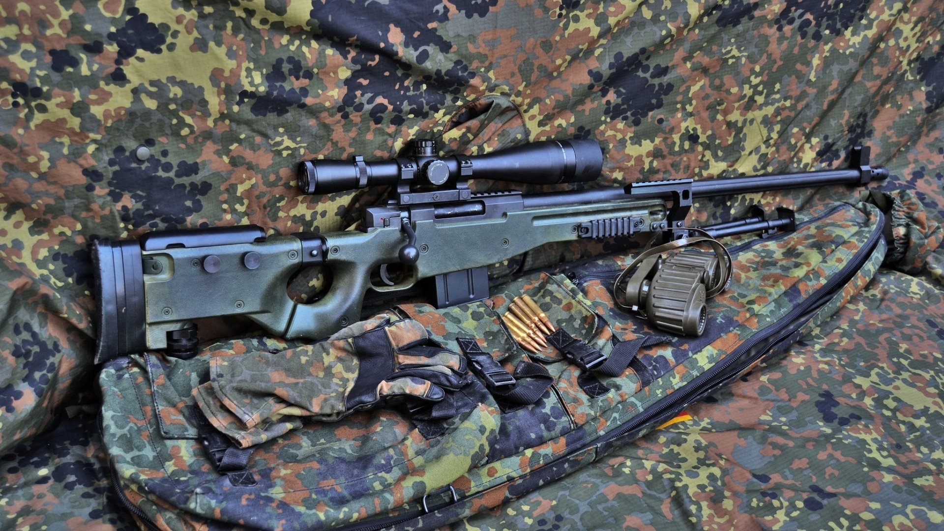 亚特兰大三中场组合展现高度默契,亚特兰大中锋